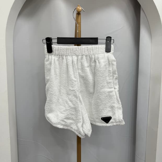 프라다 테리 숏 팬츠 반바지 36사이즈 