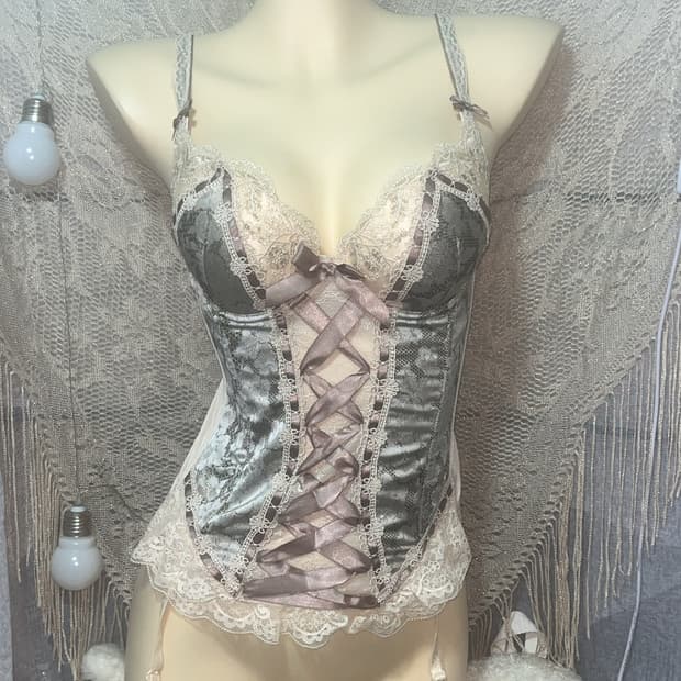 에블린 페어리 빈티지 오리엔탈 코르셋