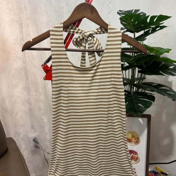 VINTAGE TOP