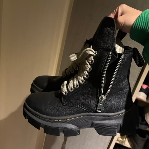 릭오웬스 닥터마틴 1460 점보 43