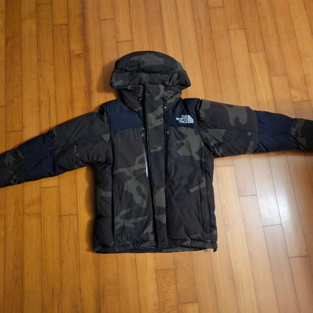 노스페이스 재팬 카모패딩 