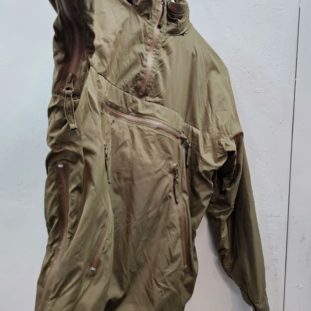 영국군 플리스 아노락
풀오버