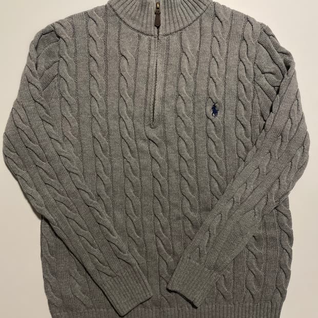 폴로 케이블 니트 연그레이 반집업 