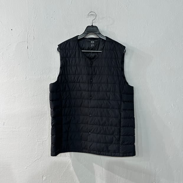 유니클로 울트라라이트다운 경량패딩조끼 L