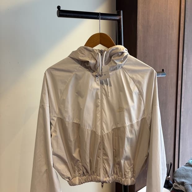 15237 - 나이키 크롭 바람막이 자켓