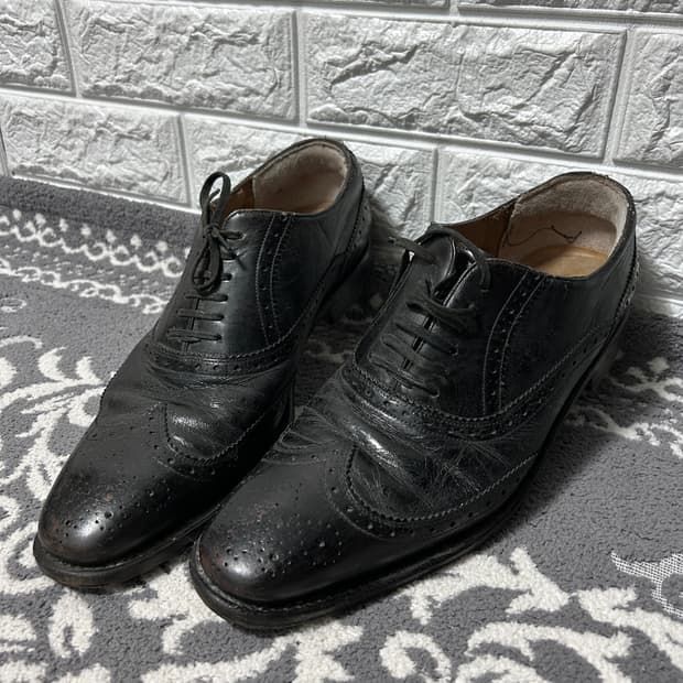 살바토레 페라가모 블랙 레더 브로그 슈즈