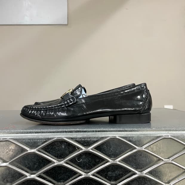 베르사체 메두사 레더 로퍼 EU37