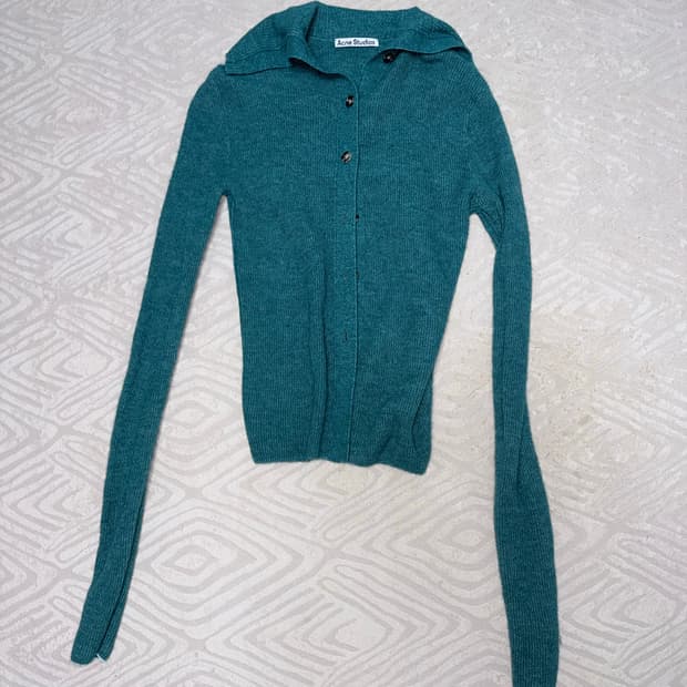 아크네 스튜디오 딥그린 니트 가디건