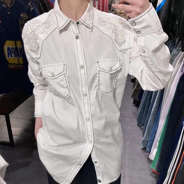 [IM] vtg 웨스턴 자수 투포켓 셔츠 화이트