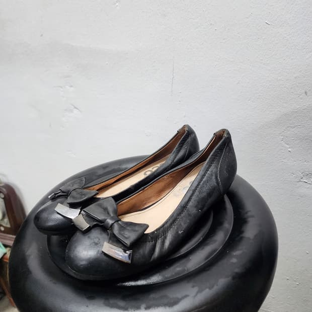 Ecco 에코 블랙 리본 플랫슈즈