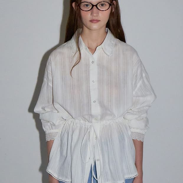 론론 스트링 레이스 프릴 셔츠