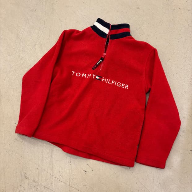 타미힐피거 레드 빅로고 플리스 하프집업