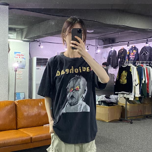 라디오헤드 파블로 허니투어 반팔티 B2076