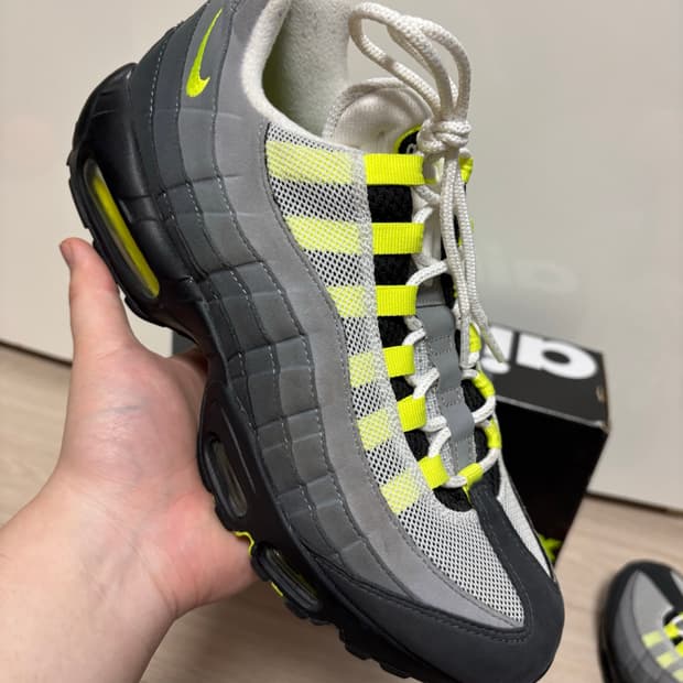 에어맥스95 OG 네온 옐로우 2020