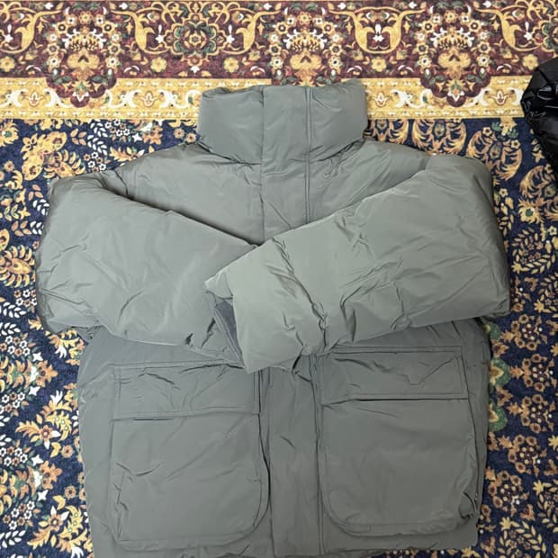 인사일런스 패딩 점퍼 카키 올리브