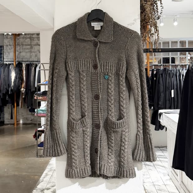 크리스찬 디올 그레이 팬던트 포켓 케이블니트 가디건