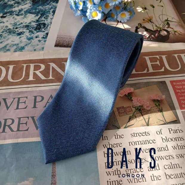 닥스 실크 혼방 블루 솔리드 슬림 넥타이 7.6cm A+등급 A19539