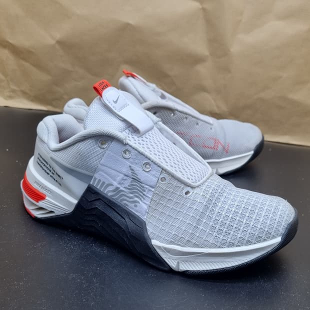 나이키 메트콘8 여성운동화235