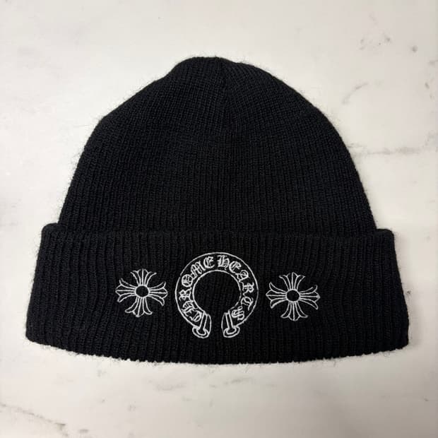 크롬하츠 Chrome Hearts 홀스슈 크로스 로고 울100 비니