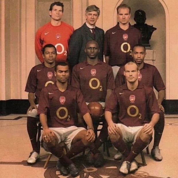 나이키 05-6 아스날 하이버리 써멀탑