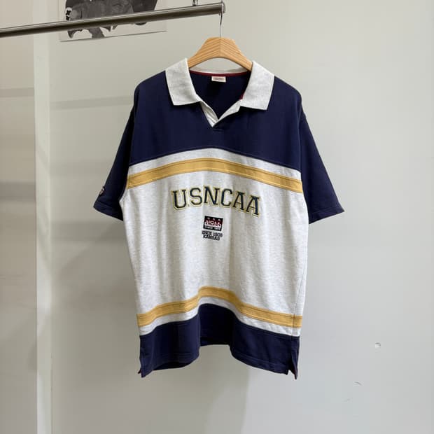 NCAA BY DESCENTE 반팔티셔츠