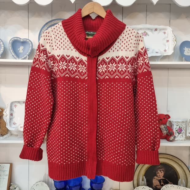 에디바우어 레드 패턴 니트 가디건