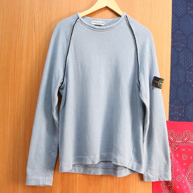 이태리산 stone island 스톤아일랜드 코튼100% 니트

