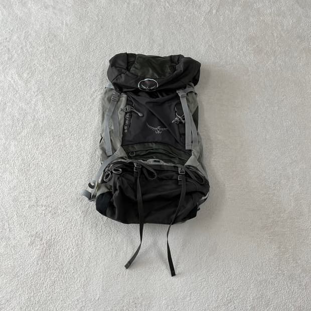 오스프리 캐스트럴 68 배낭 가방