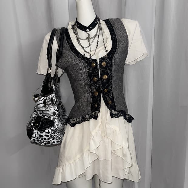Axes femme vest