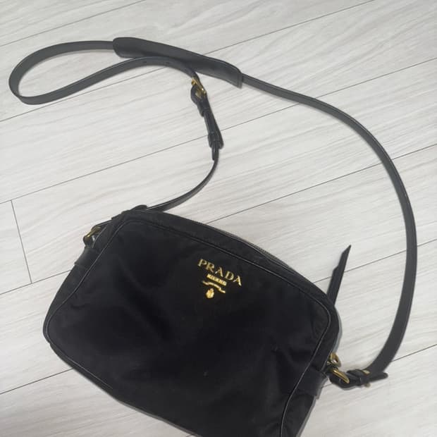 프라다 크로스백