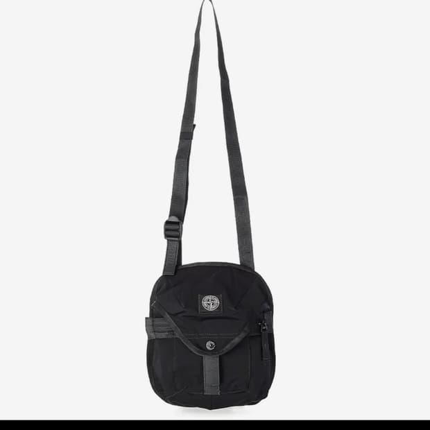 스톤 아일랜드  멀티 스트랩 미니백(남여공용)
