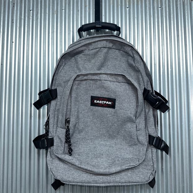 [FREE] 이스트팩 EASTPAK 선데이 그레이 노트북 수납 백팩
