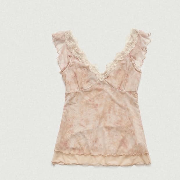 더바넷 Sena Sheer Lace Sleeveless Top_Peach