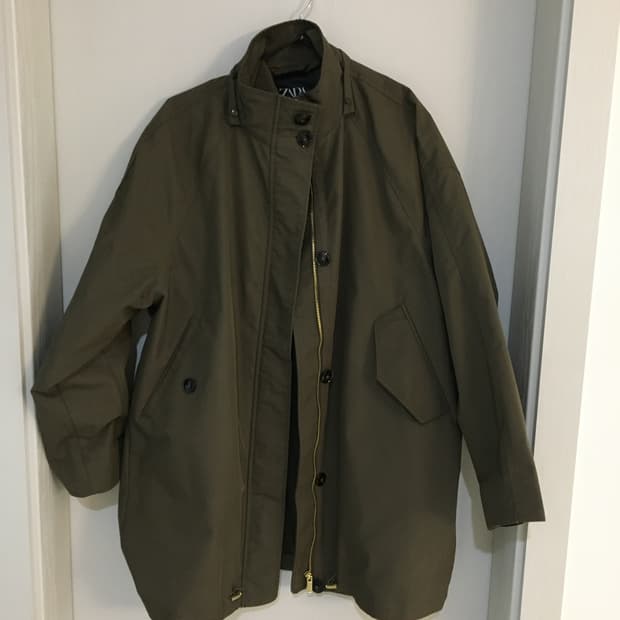 Zara 카키 야상 점퍼 S size (Hood O)