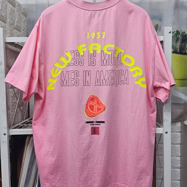 솔리드옴므 남성 반팔티 100 오버핏 핑크 그래픽 반팔티셔츠 MM89