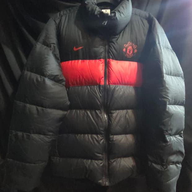 나이키 맨체스터 유나이티드 550 덕다운자켓