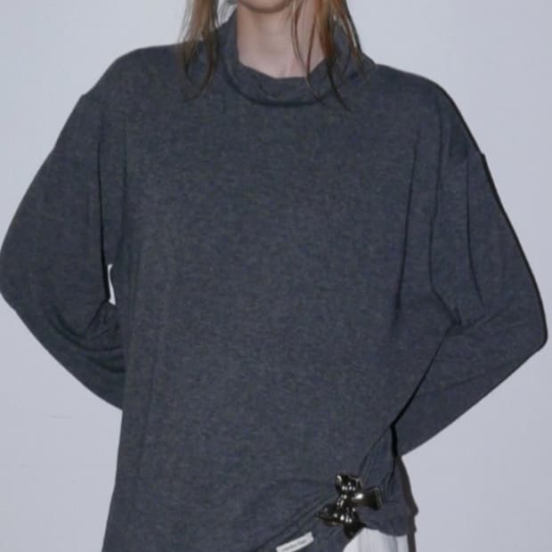 오버듀플레어 루즈핏 텐셀 터틀넥 티셔츠