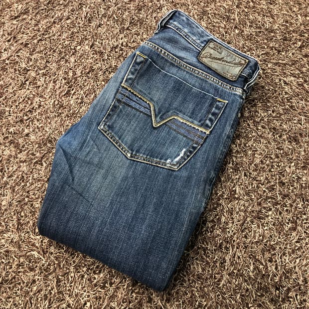 디젤 ZATINY 워싱 디스 부츠컷 데님 팬츠