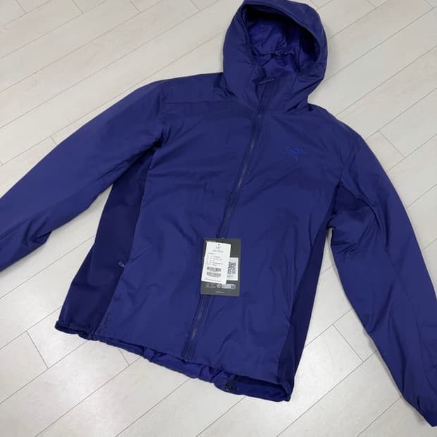 아크테릭스 아톰 L 사이즈 가격텍 까지 있어서 국내 A/S 문제 없습니다