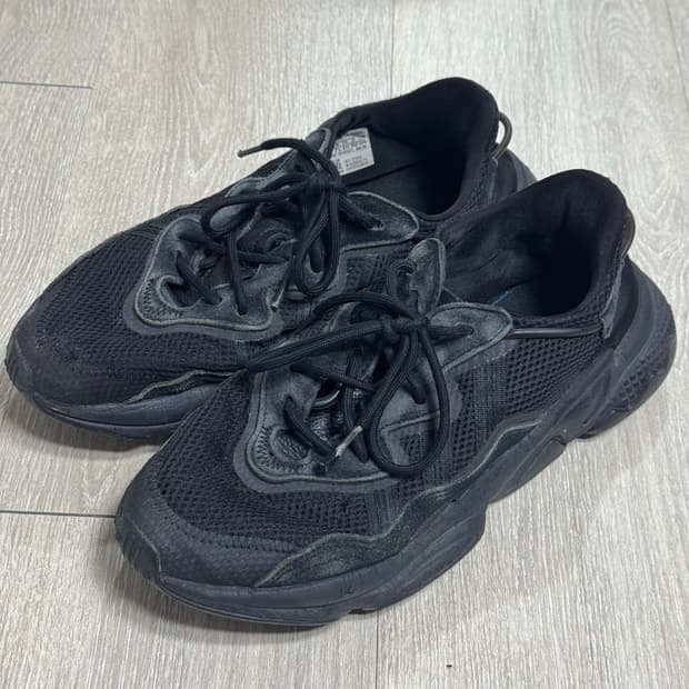 아디다스 오즈위고 트리플블랙 265