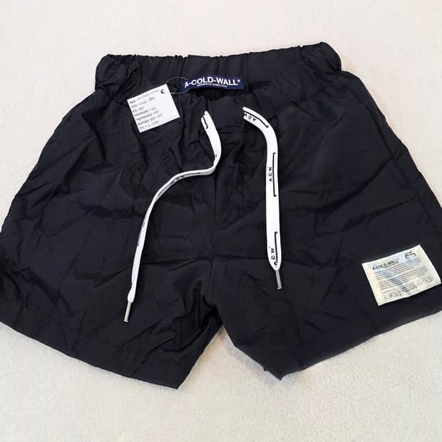 츄리닝 반바지 <바스락>