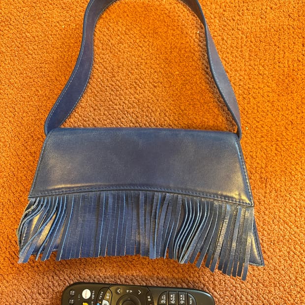 Reikenen 소가죽 숄더백