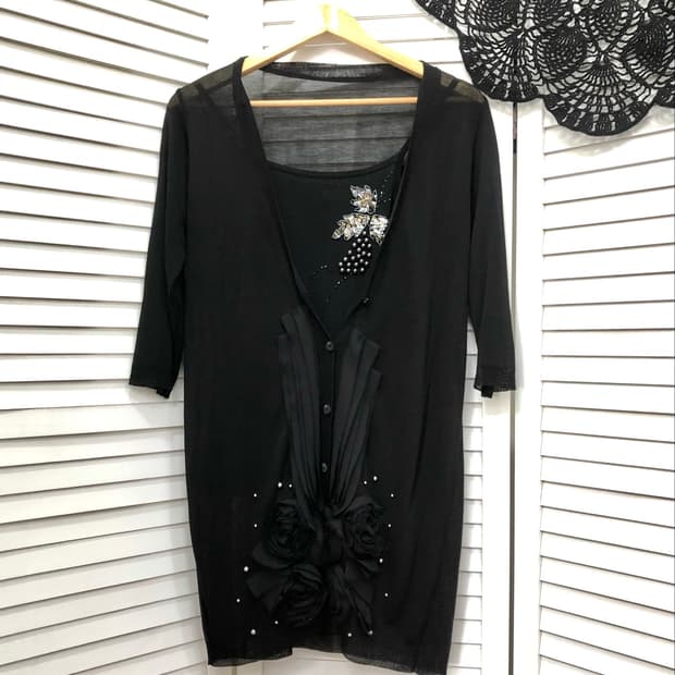 black cardigan & sleeveless set