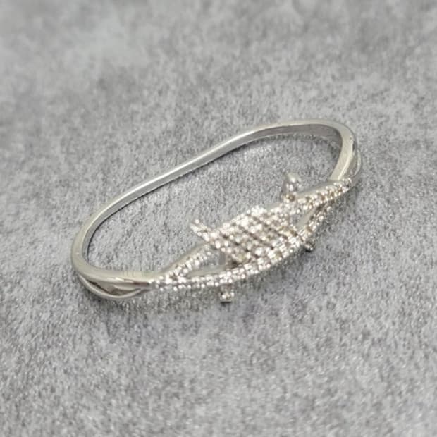 unique ring