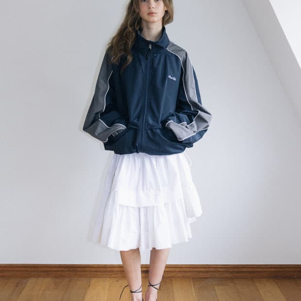 스튜디오테이블 UNBALANCE LAYER SKIRT white