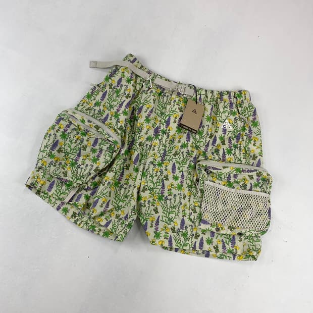 나이키 acg 신형 데드스탁 스노우그래스 카고 쇼츠 (105)