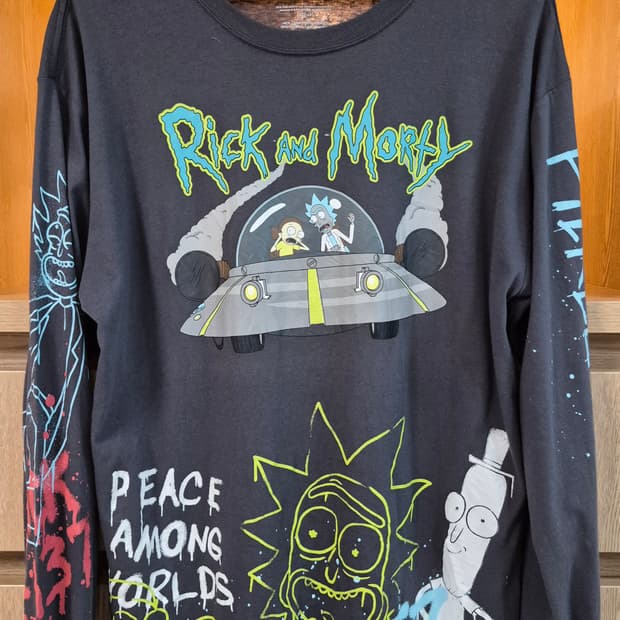 VINTAGE "RICK AND MORTY" LONG SLEEVE