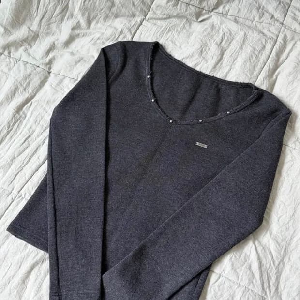 카키포인트 Damage Stud T-shirt (charcoal)