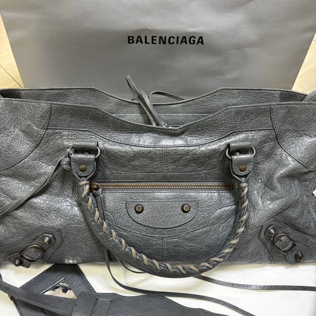 발렌시아가 모터백 미디움