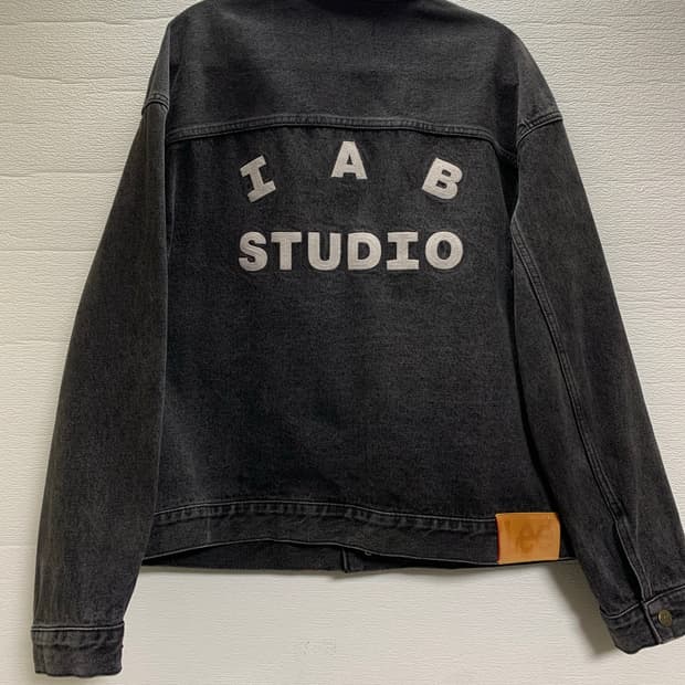 IAB STUDIO x LEE 데님 자켓 블랙